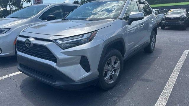 2024 Toyota RAV4 XLE