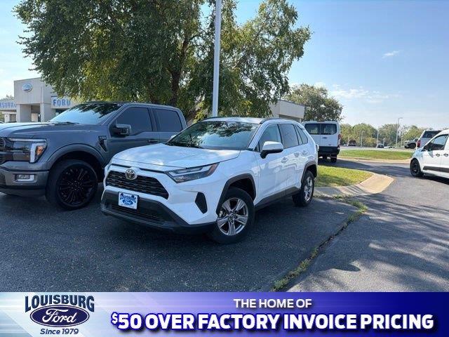 2025 Toyota RAV4 - $34,000