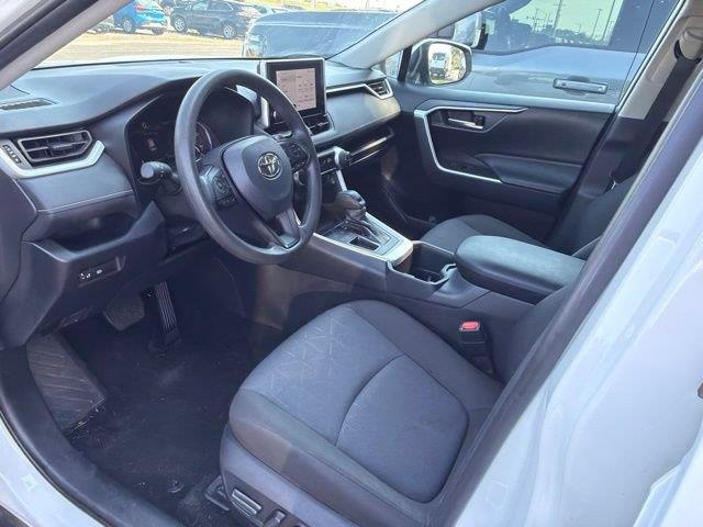2025 Toyota RAV4 - $34,000