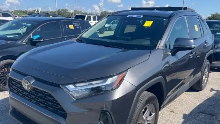 2023 Toyota RAV4 XLE