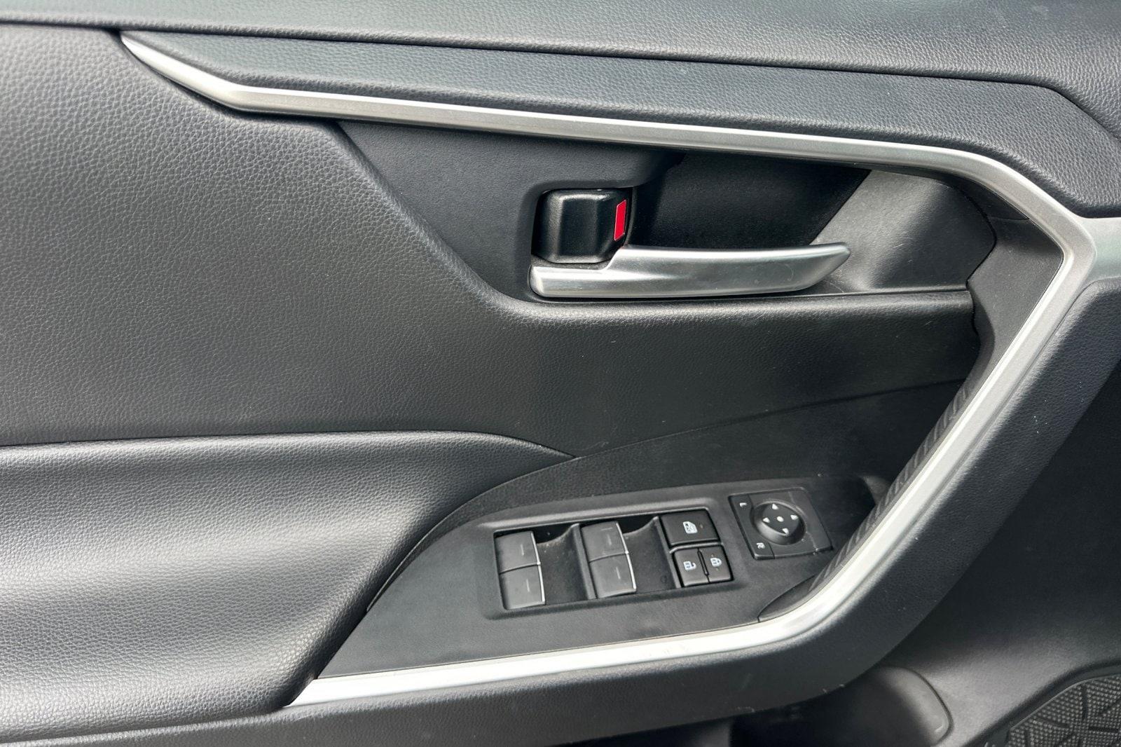 2025 Toyota RAV4 - $28,440