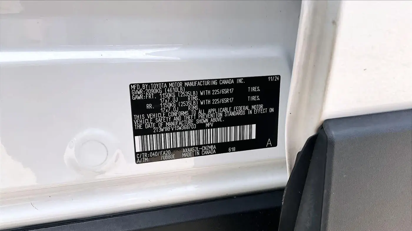 2025 Toyota RAV4 XLE