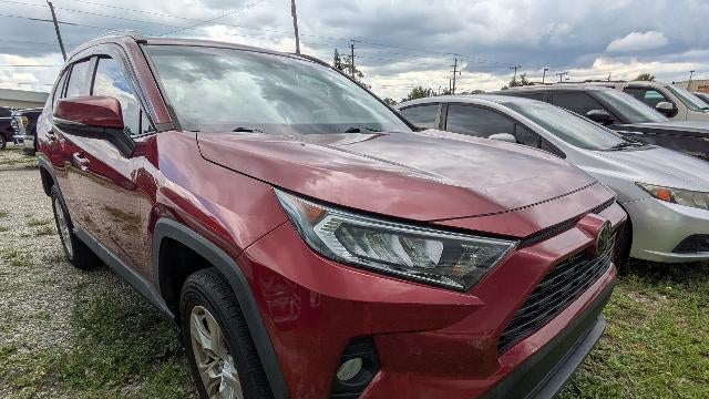 2020 Toyota RAV4 XLE