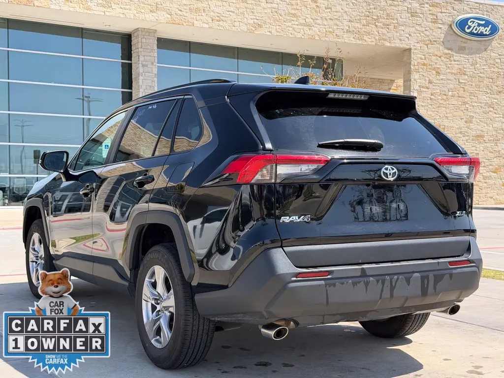 2025 Toyota RAV4 - $27,000