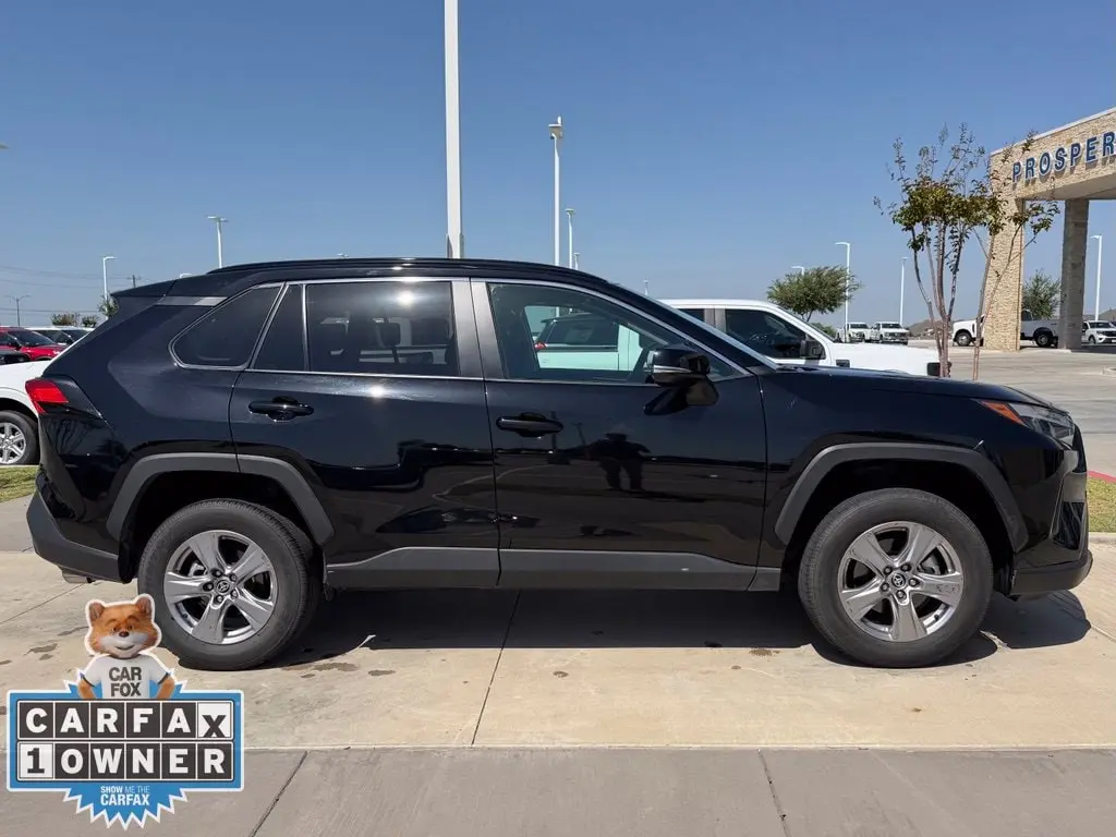 2025 Toyota RAV4 - $27,000