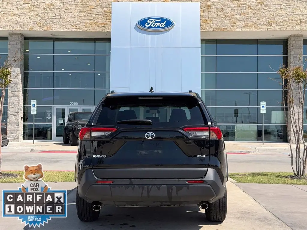 2025 Toyota RAV4 - $27,000
