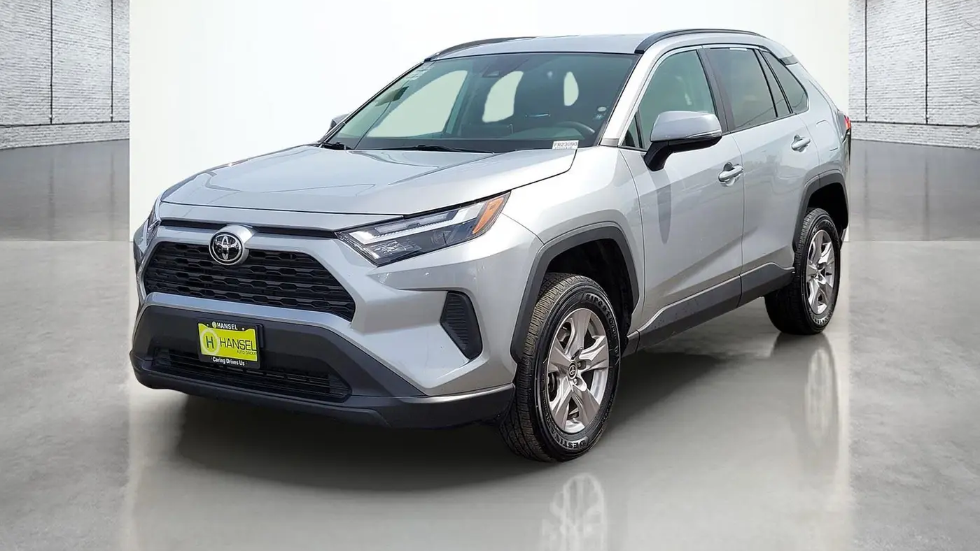 2025 Toyota RAV4 XLE