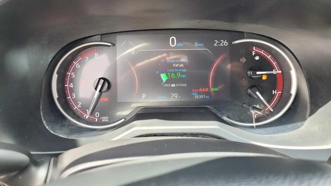 2025 Toyota RAV4 XLE