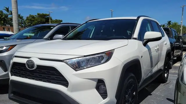 2021 Toyota RAV4 XLE