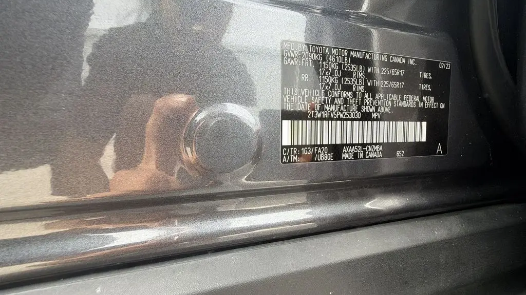 2023 Toyota RAV4 XLE