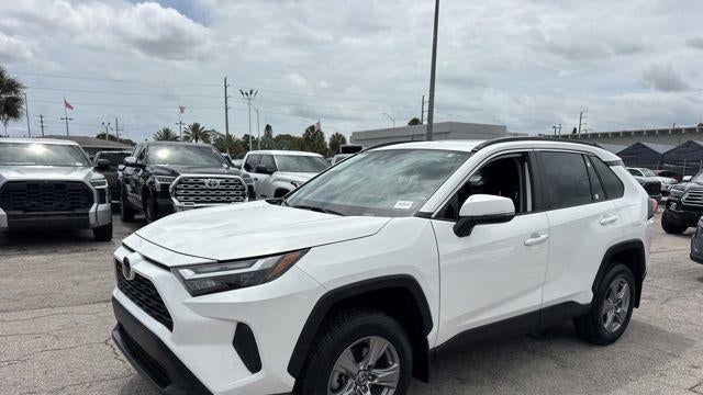 2024 Toyota RAV4 XLE