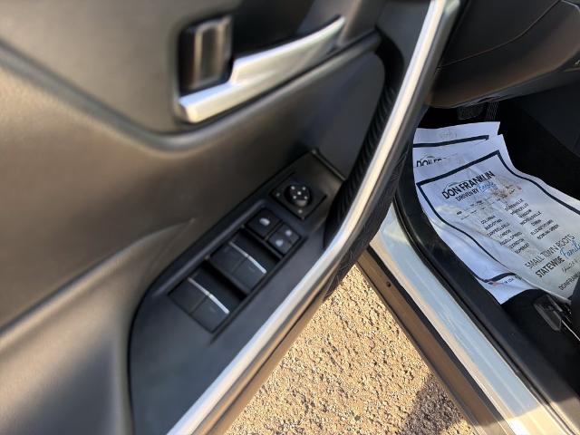 2025 Toyota RAV4 - $33,400