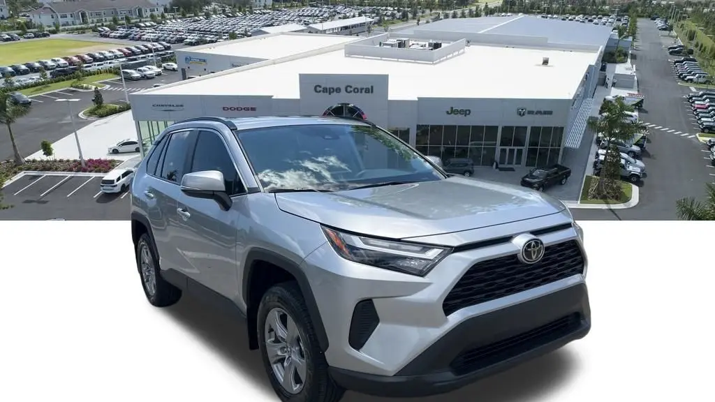 2025 Toyota RAV4 XLE