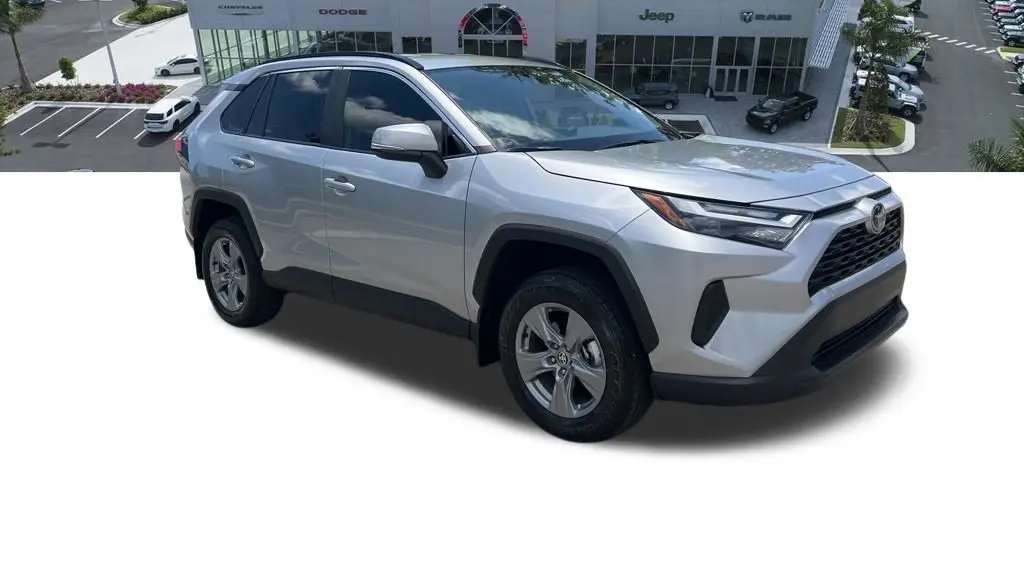 2025 Toyota RAV4 XLE