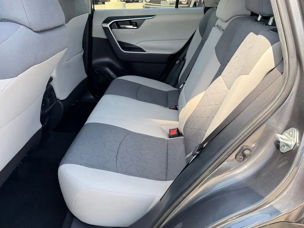2020 Toyota RAV4 - $21,701