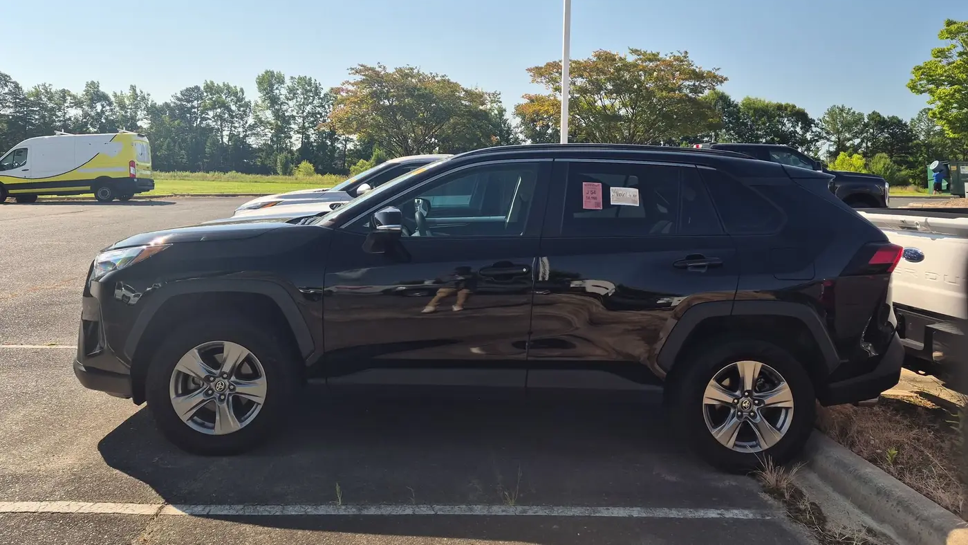 2023 Toyota RAV4 XLE