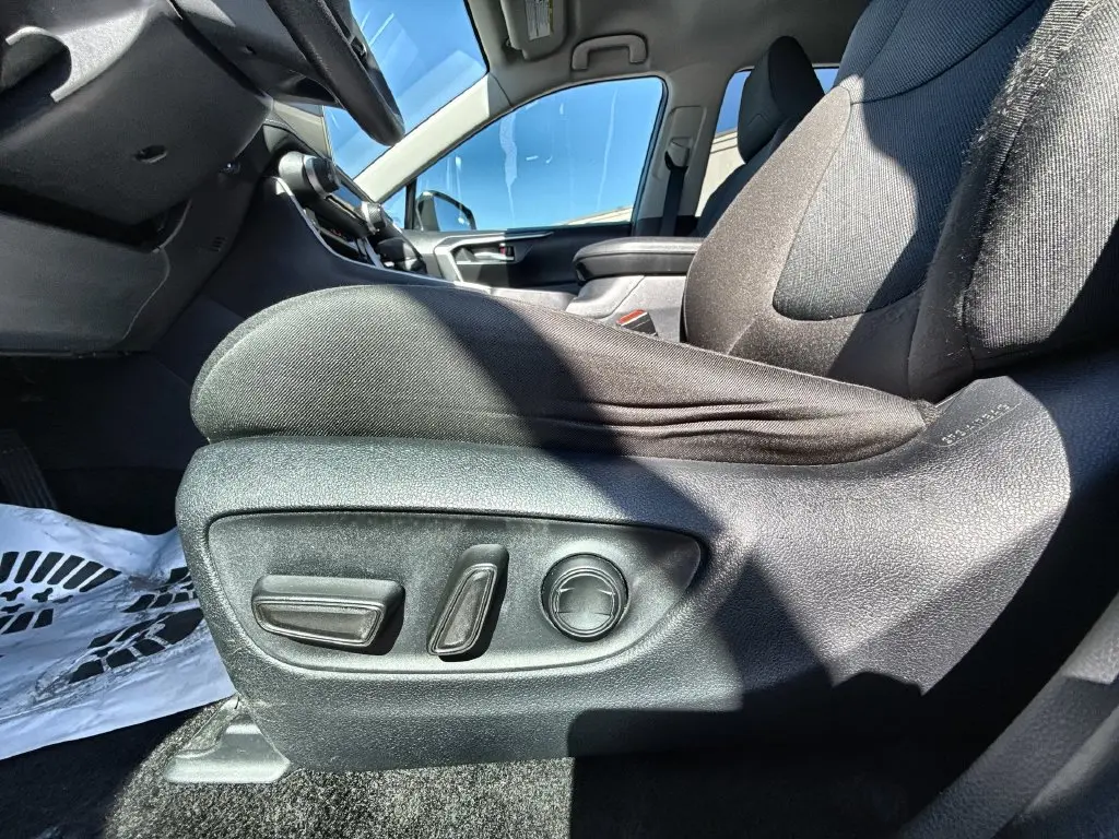 2025 Toyota RAV4 - $31,501