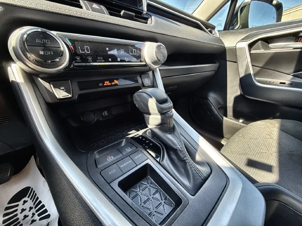 2025 Toyota RAV4 - $31,501