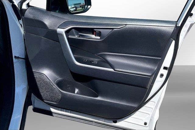 2025 Toyota RAV4 - $34,401