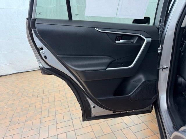 2019 Toyota RAV4 - $18,500