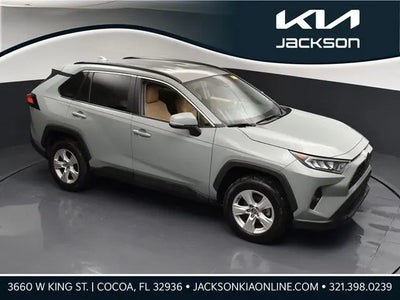 2020 Toyota RAV4 XLE 4DR SUV
