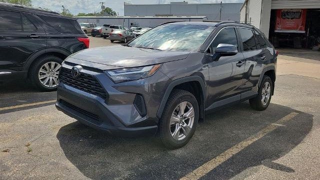 2022 Toyota RAV4 XLE