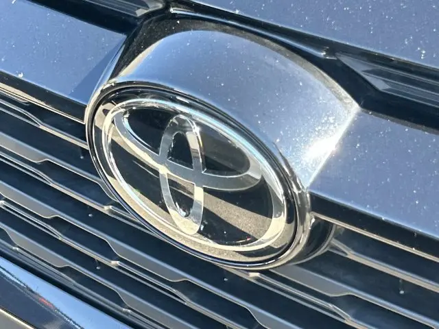 2025 Toyota RAV4 - $30,502