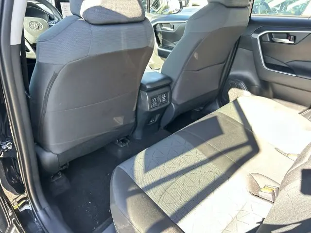 2025 Toyota RAV4 - $30,502