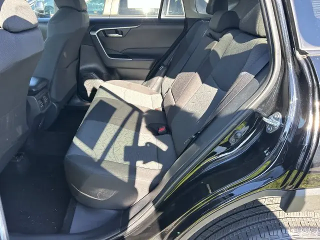 2025 Toyota RAV4 - $30,502