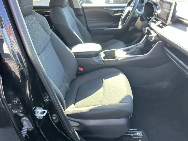 2025 Toyota RAV4 - $30,502