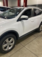 2015 RAV4 Thumbnail 4