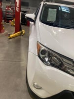 2015 RAV4 Thumbnail 9