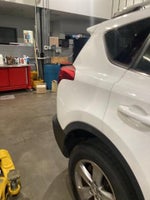 2015 RAV4 Thumbnail 13