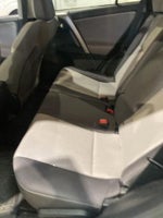 2015 RAV4 Thumbnail 27