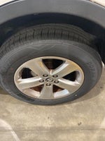 2015 RAV4 Thumbnail 28