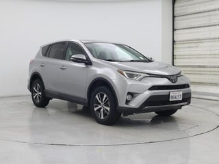 2018 Toyota RAV4 with Silver Sky Metallic Exterior