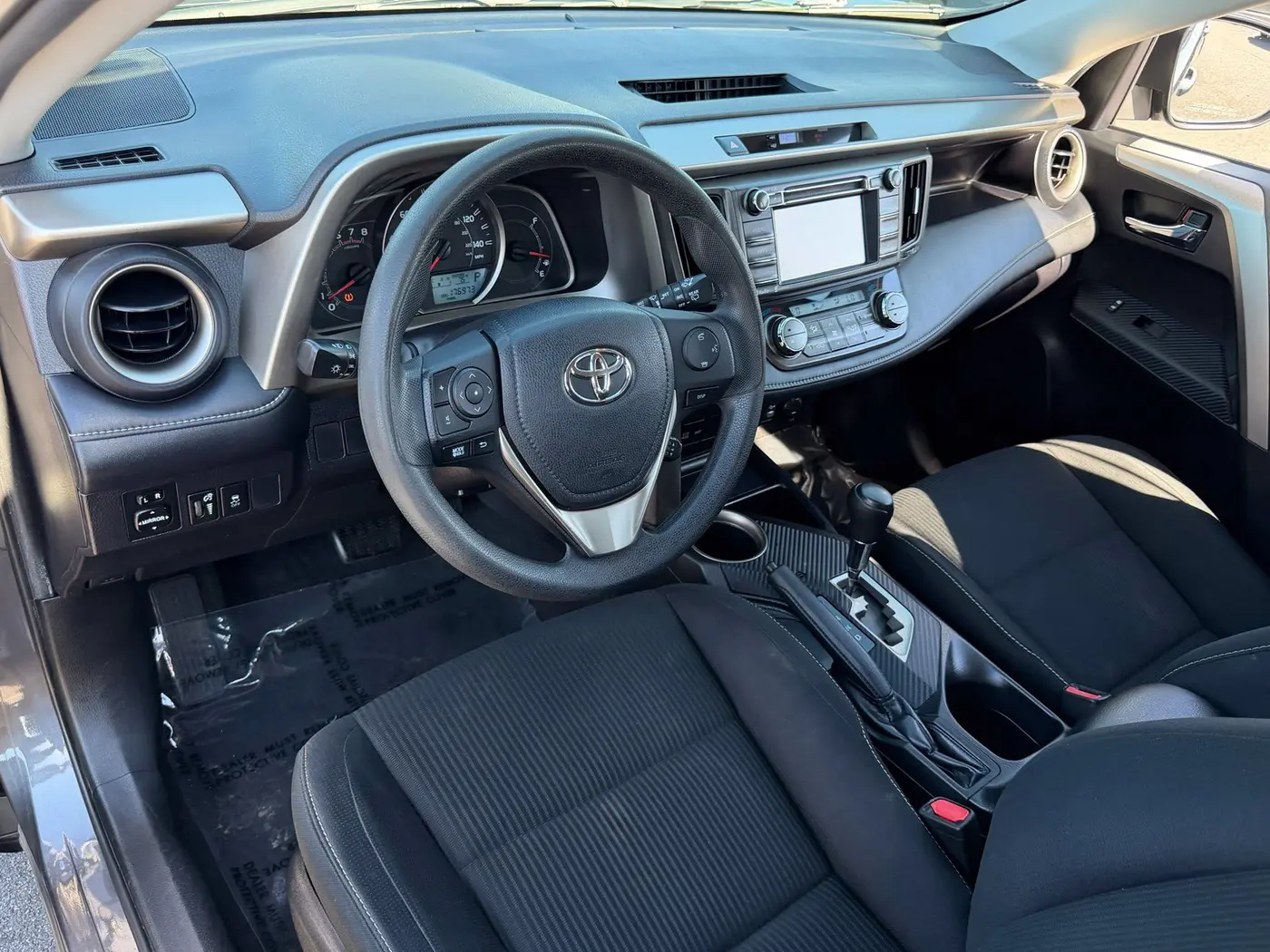 2015 Toyota RAV4 - $10,250
