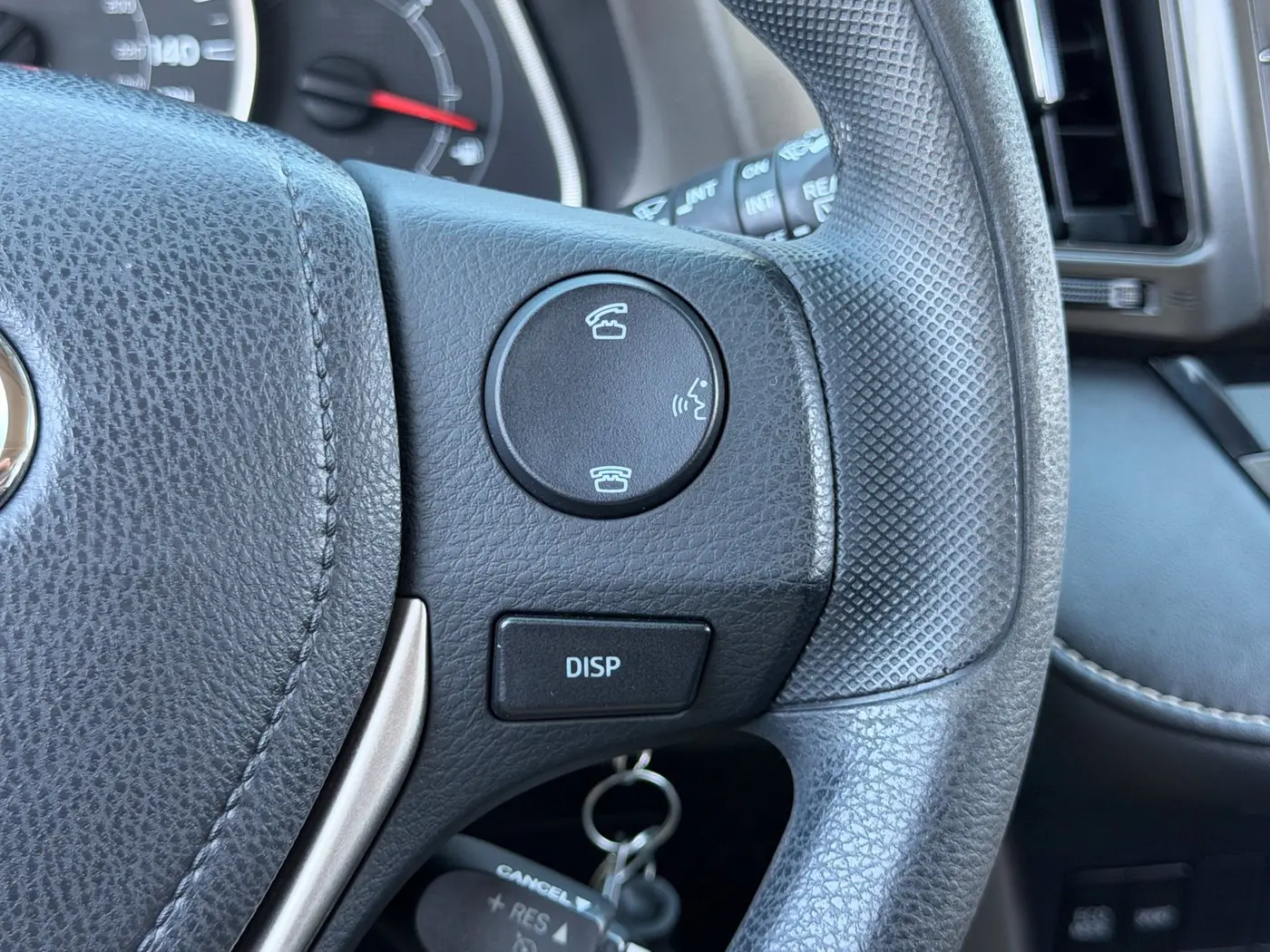 2015 Toyota RAV4 - $10,250