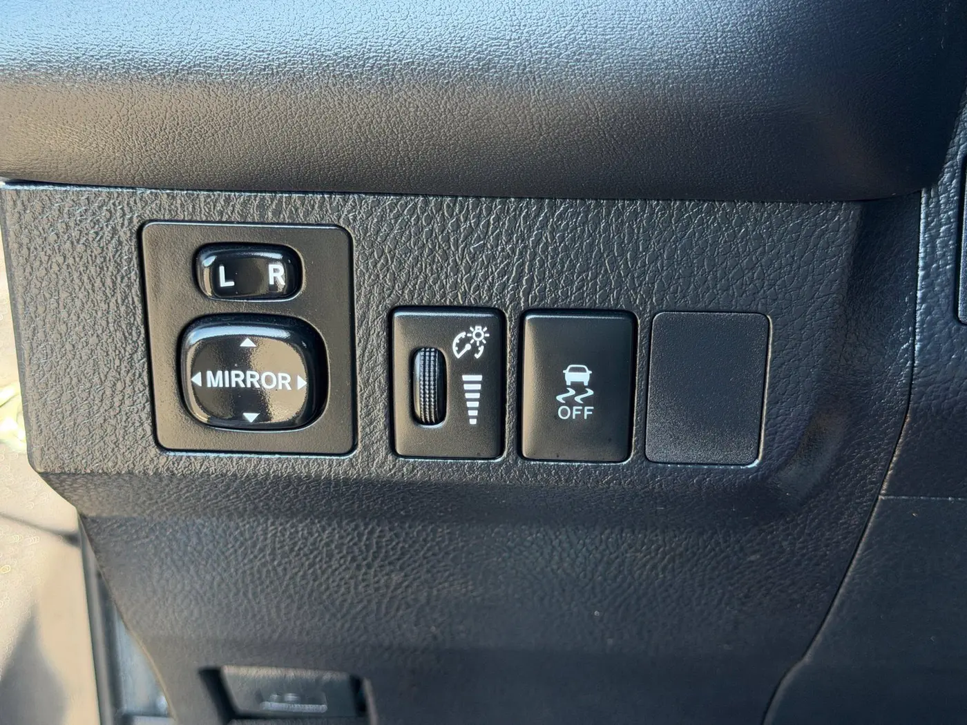 2015 Toyota RAV4 - $10,250