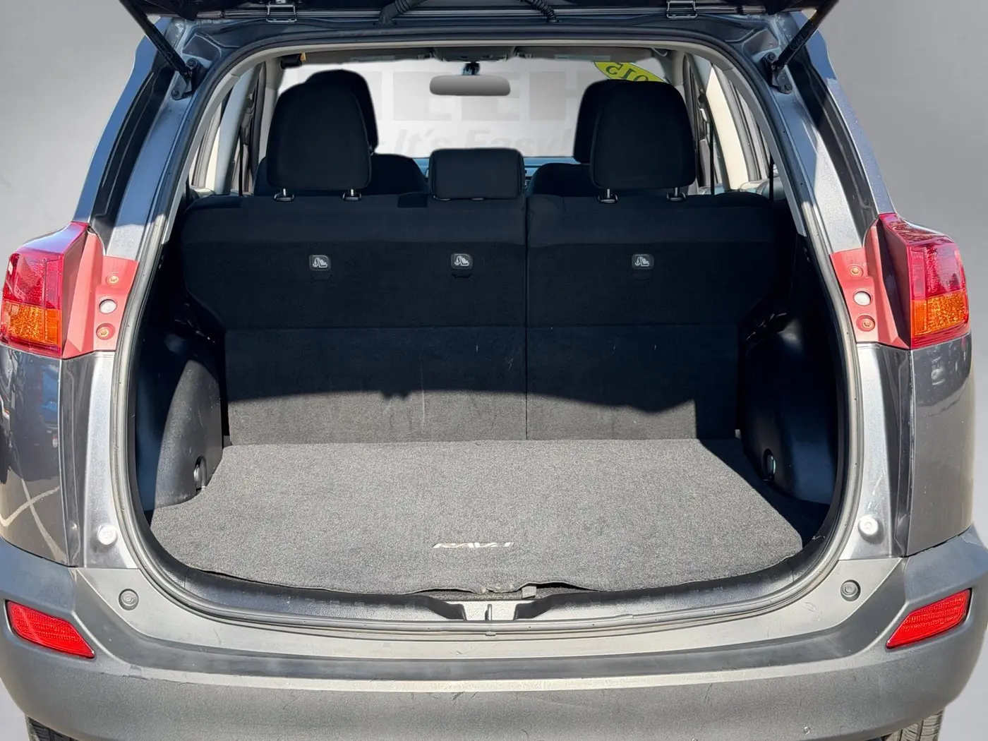 2015 Toyota RAV4 - $10,250