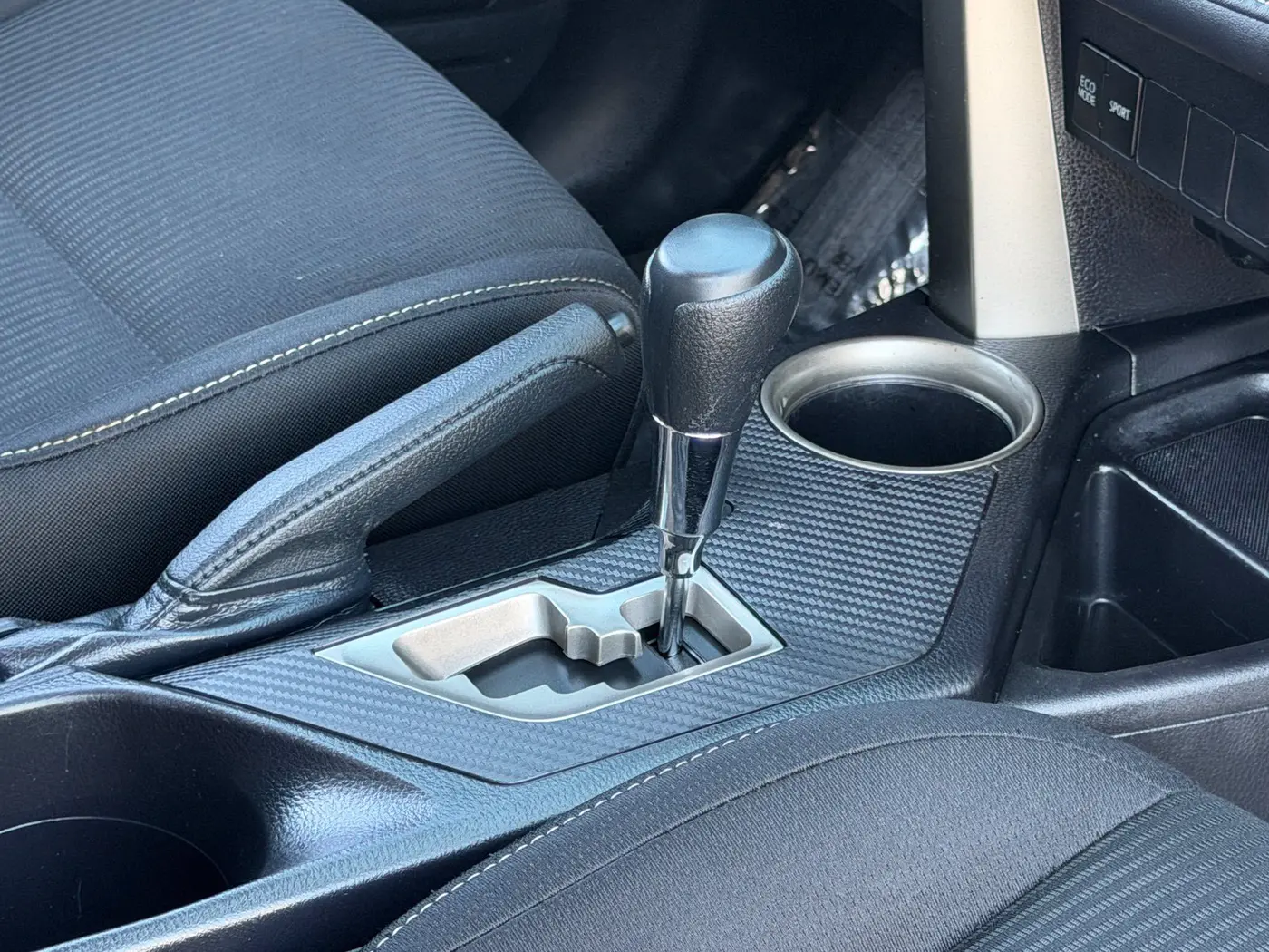 2015 Toyota RAV4 - $10,250