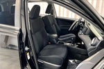 2016 RAV4 Thumbnail 4