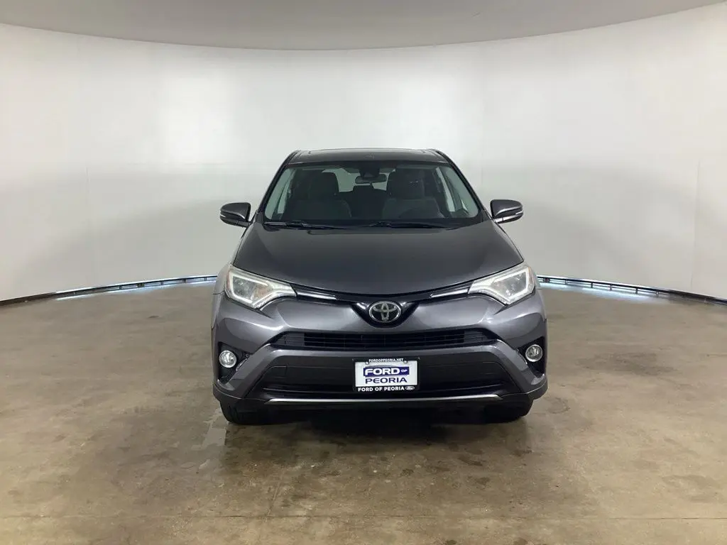 2018 Toyota RAV4 - $15,564