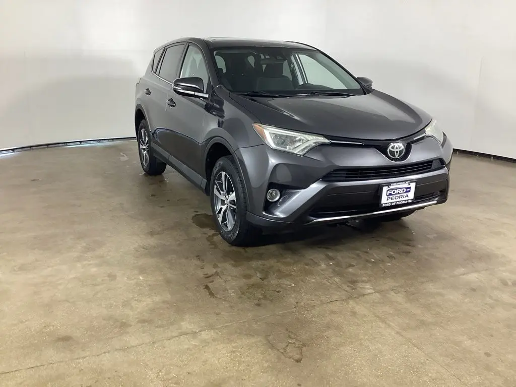 2018 Toyota RAV4 - $15,564