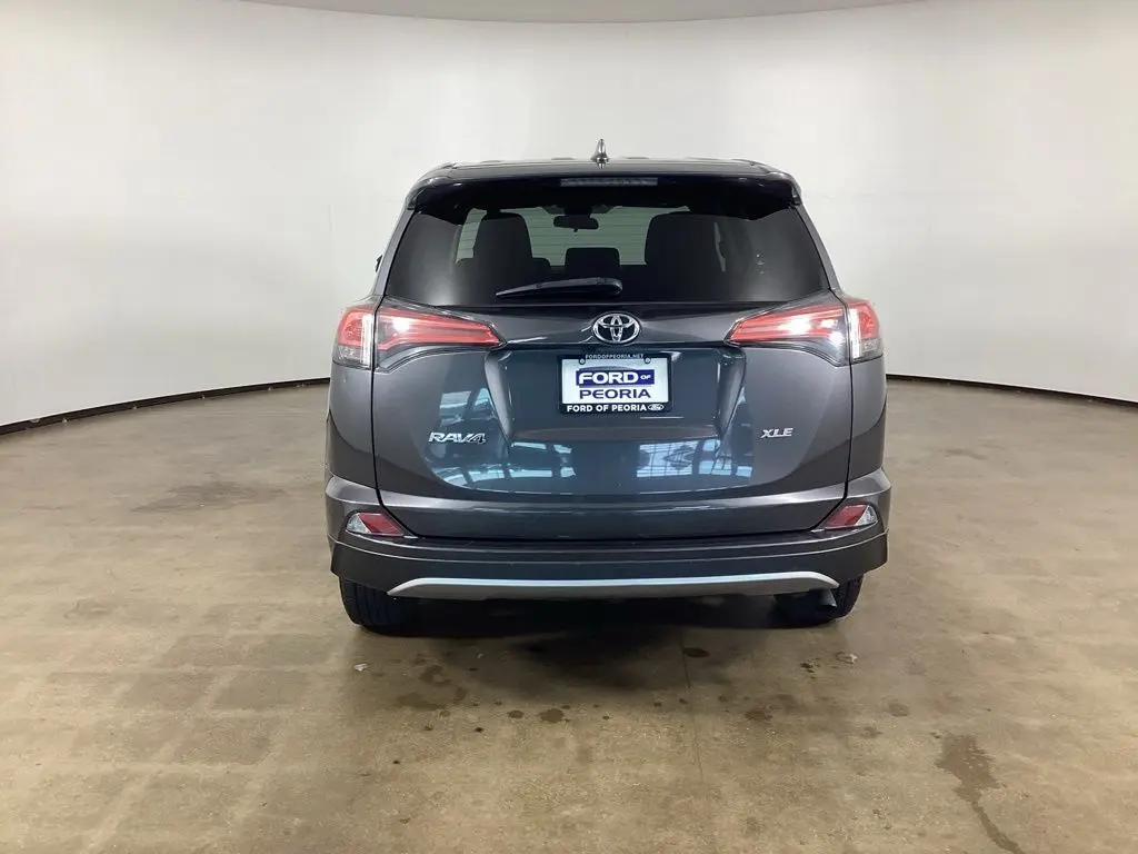 2018 Toyota RAV4 - $15,564