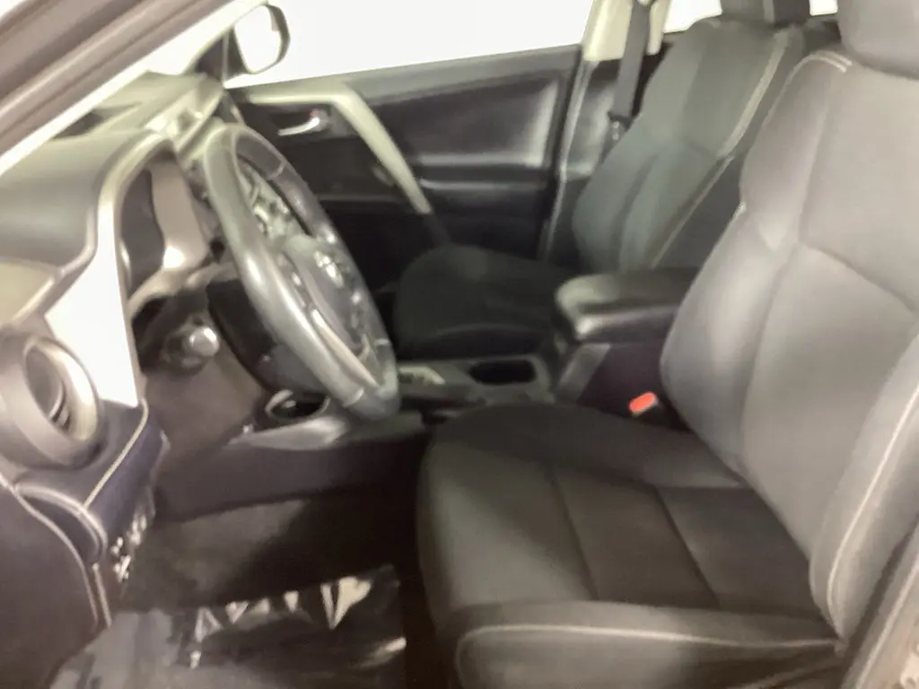 2018 Toyota RAV4 - $15,564