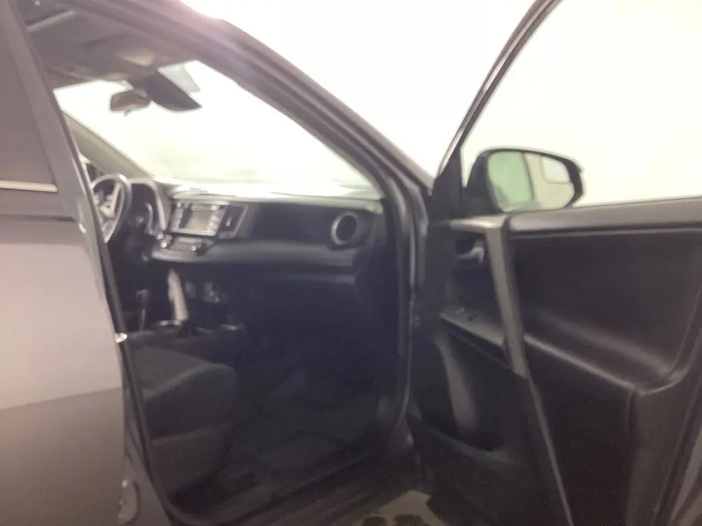 2018 Toyota RAV4 - $15,564