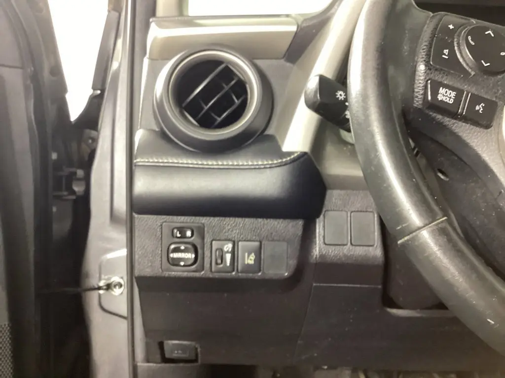 2018 Toyota RAV4 - $15,330