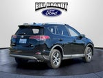 2018 RAV4 Thumbnail 3