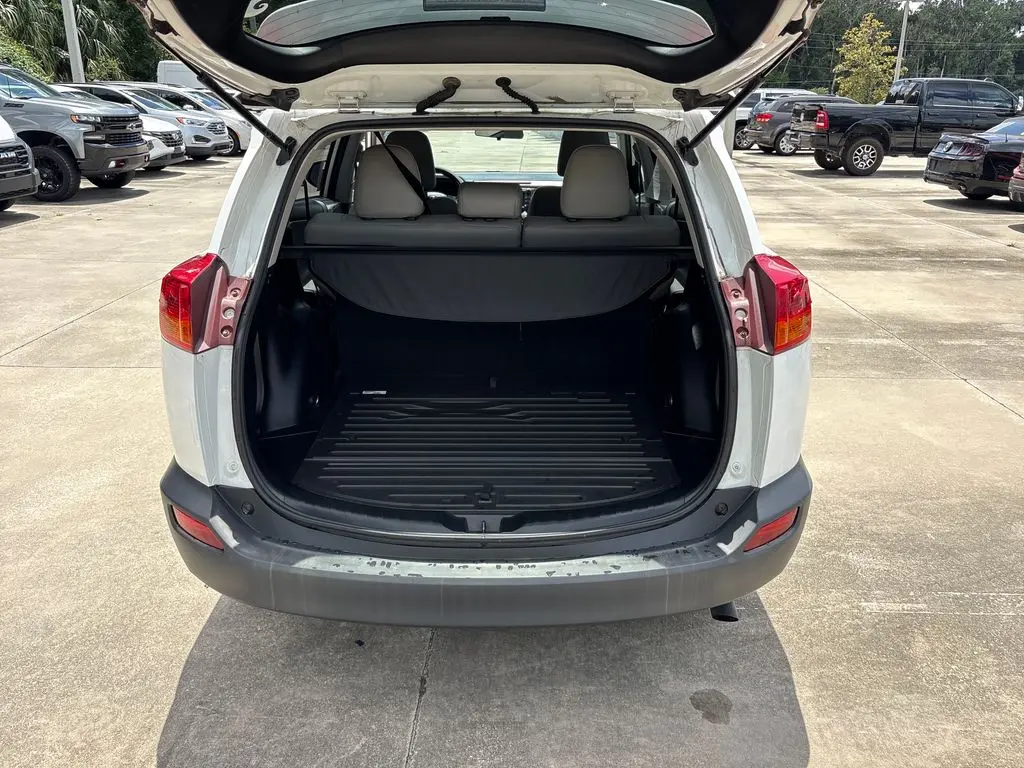 2015 Toyota RAV4 - $15,800